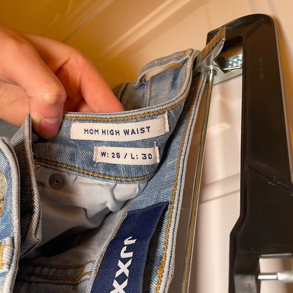 Light Blue Mom High-Waisted Jeans - Picture 11 of 11